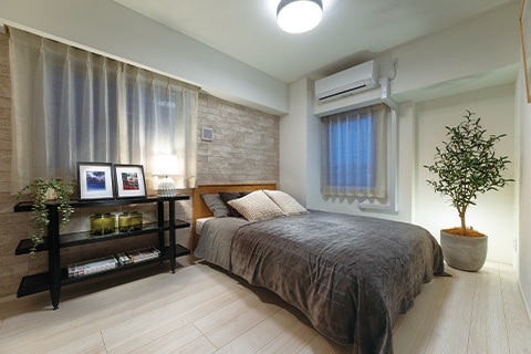 Master Bed Room