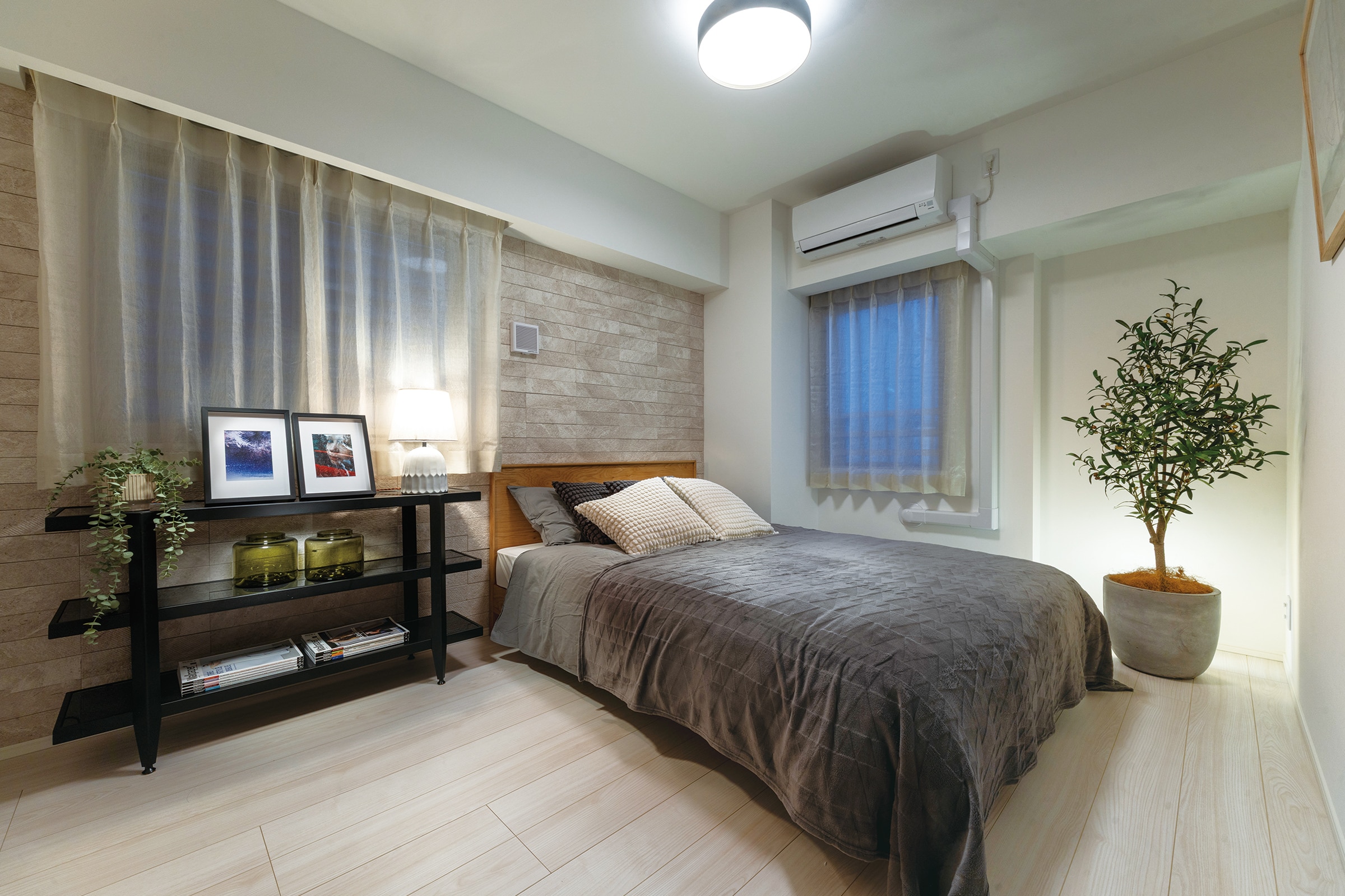 Master Bed Room