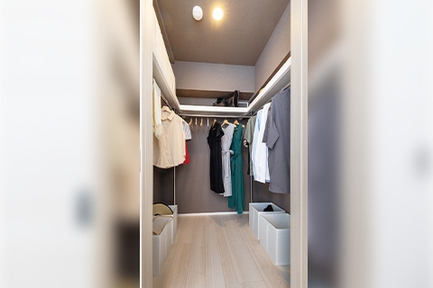 Walk In Closet