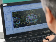 マンション1棟につき200枚の設計図書。2つとして、同じものは存在しない。